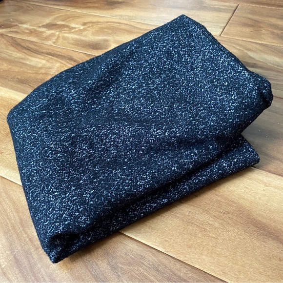 Ann Taylor size zip Pencil Skirt, size 12 - Picture 6 of 8